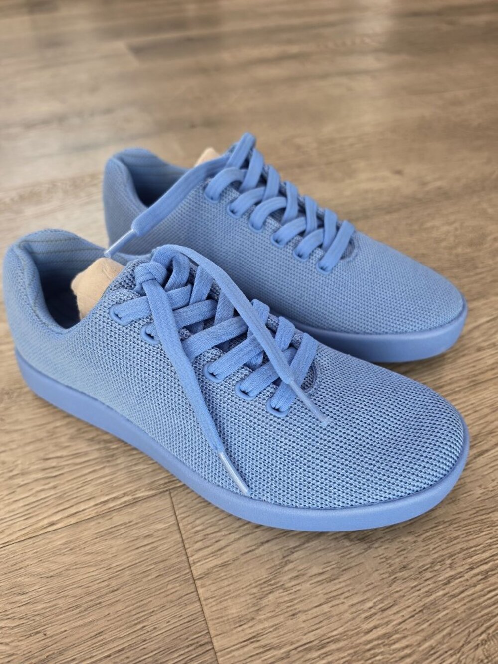 Atoms NWT Model 000 Womens Blue Lightweight Breathable Sneakers Size 5.75